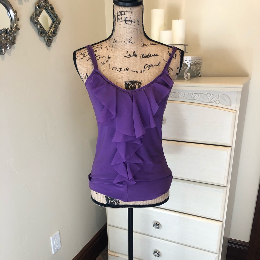 Violet White House /Black market tank top. Size M